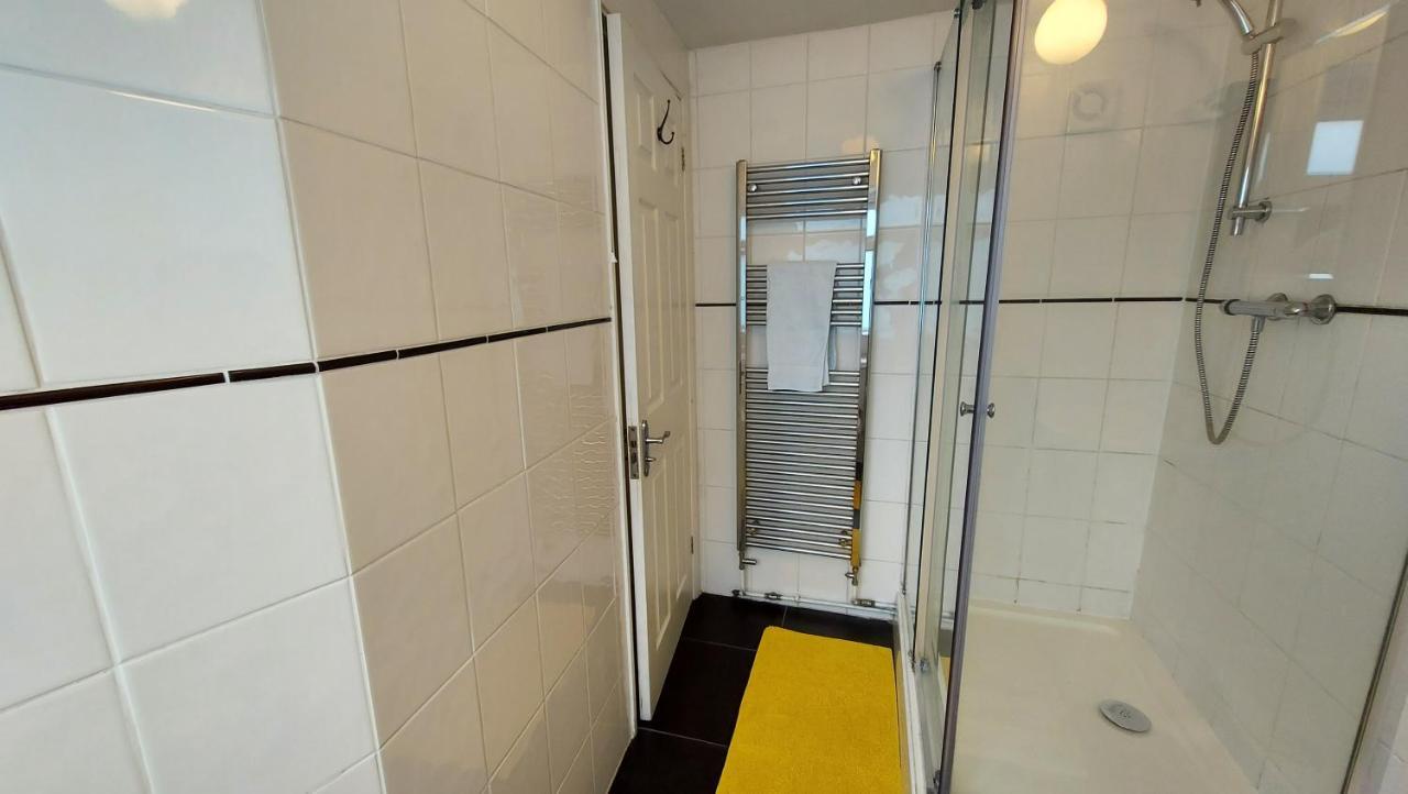 Gillings Villa -Perfect For Long & Short Stays Gillingham  Exteriér fotografie